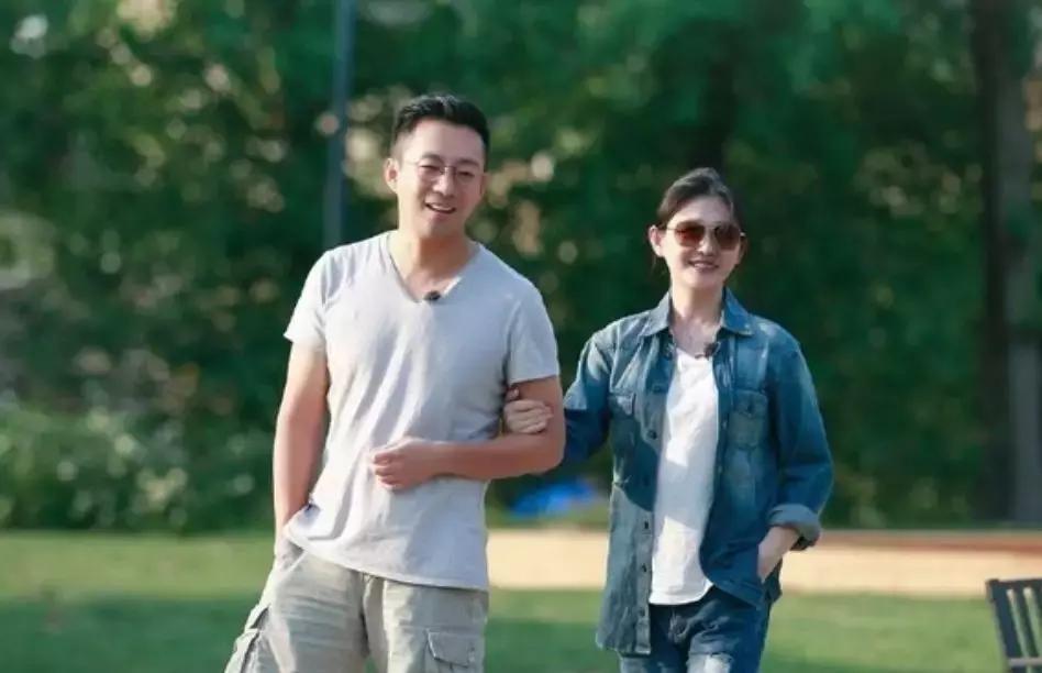 47岁女明星晒孕照,女明星怀孕拍摄花絮