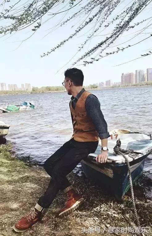 采访别人一身衣服多少钱,采访男生一身穿搭几十万