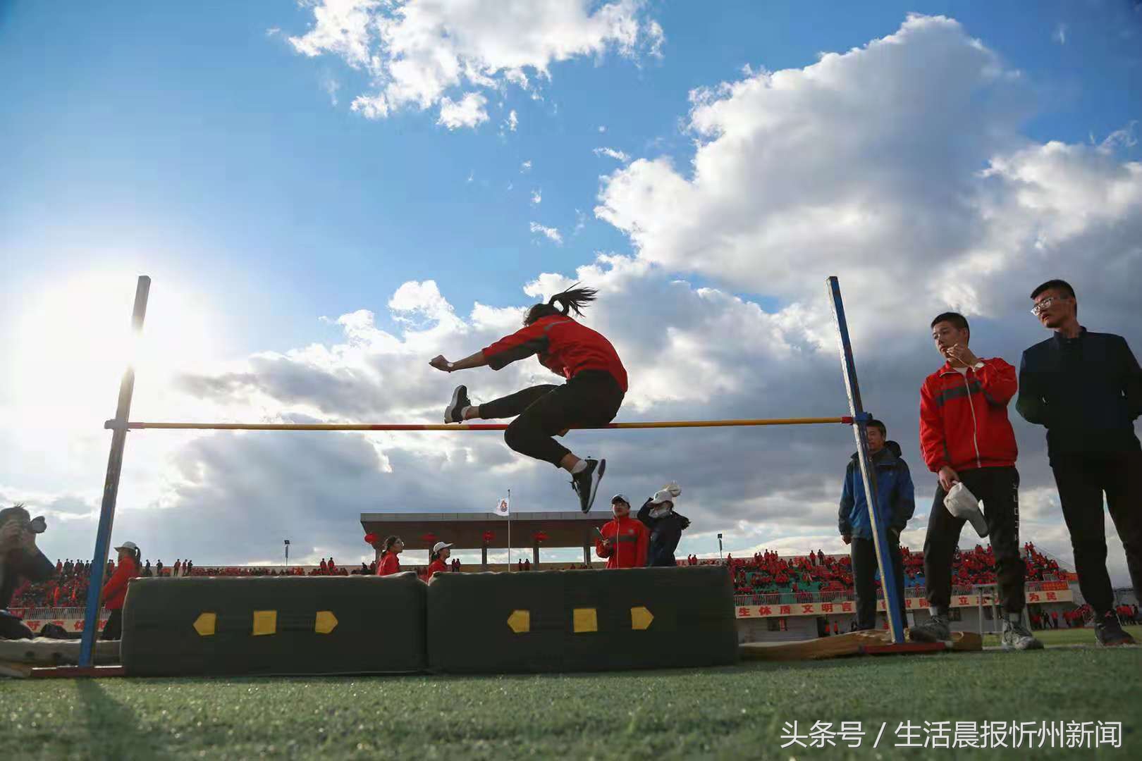 范亭中学举行2018年秋季田径运动会开幕式