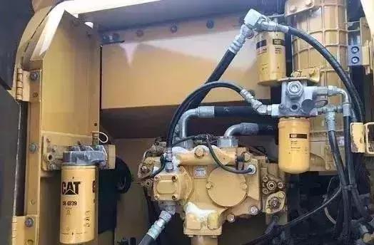 买二手挖机注意十大忠告,买二手挖机注意事项及流程