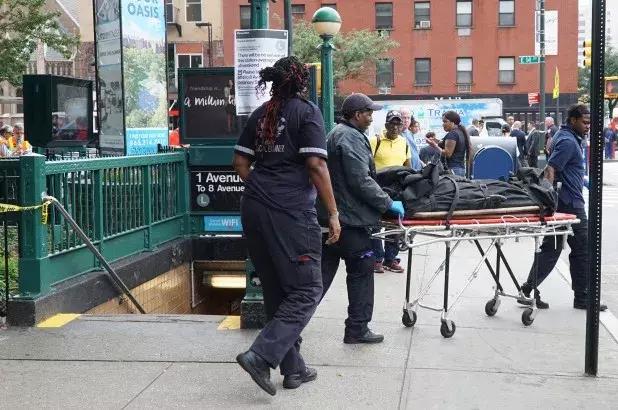 18岁中国留学生跃轨自杀，当场死亡！“我并没有想象的快乐”