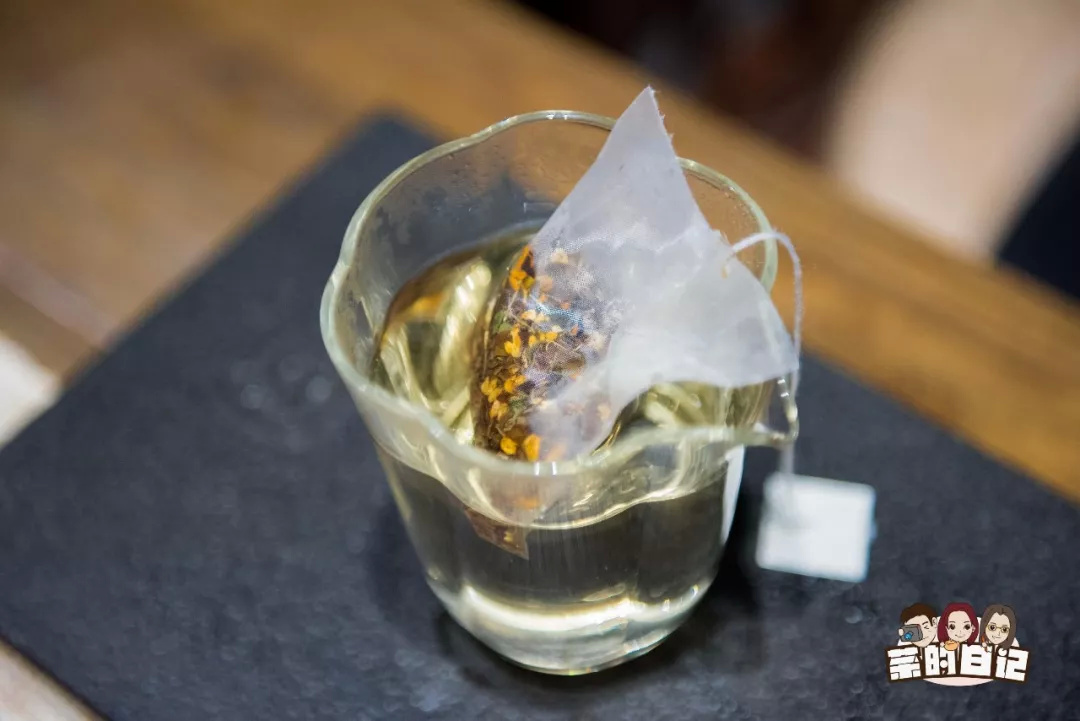 金桂飘香沁人心脾,桂花白茶的口感