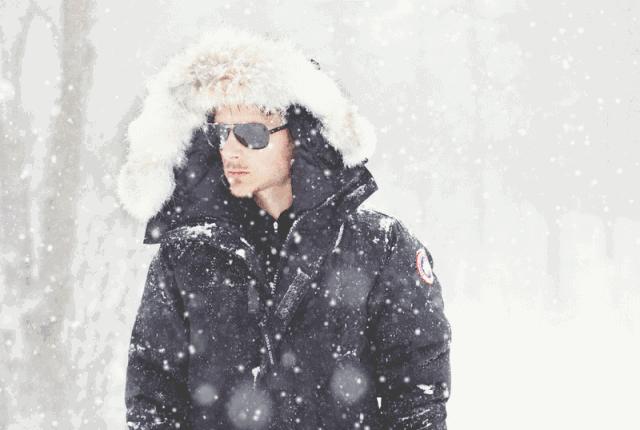 加拿大鹅羽绒服和moncler哪个好,moncler经典款羽绒服深度解析