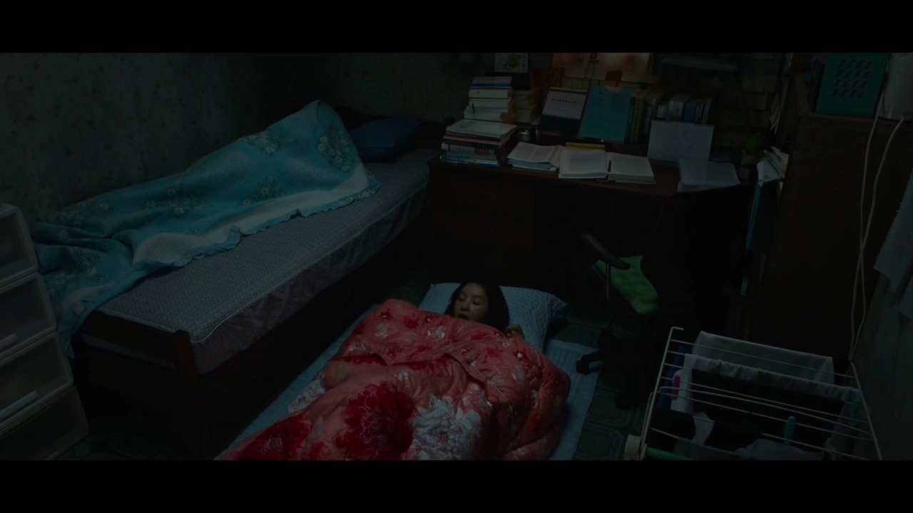 隔壁那人欠了巨额水费，人却失联了：韩国电影无尿点系列