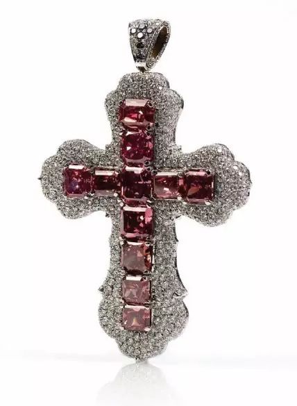 红钻燃烧的样子,红钻新世界狂欢