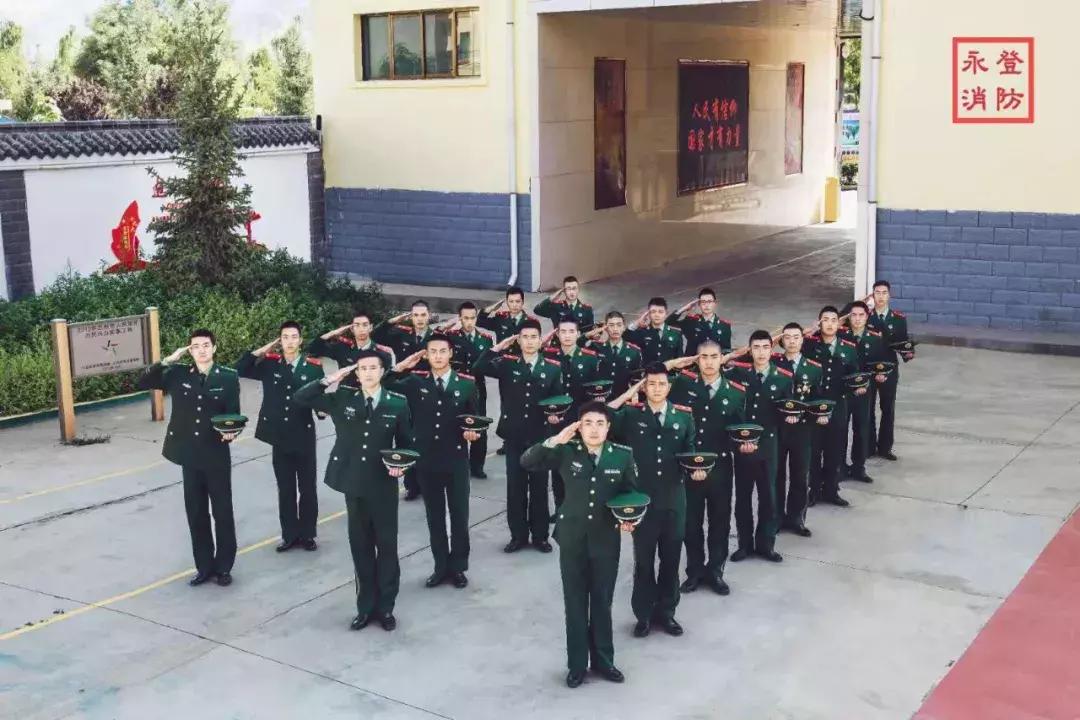 祝愿退役的战友们永葆初心,向所有的退役的新老战友们致敬