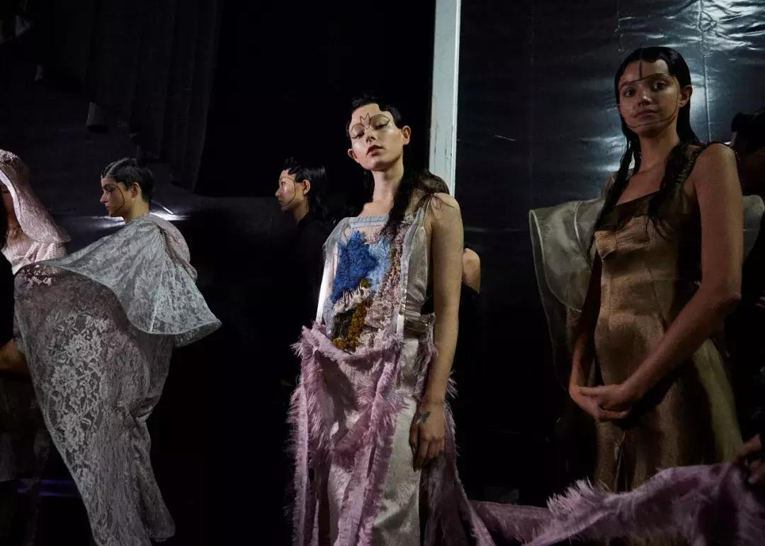 上海时装周看见最美摩登中国风,上海时装周看秀