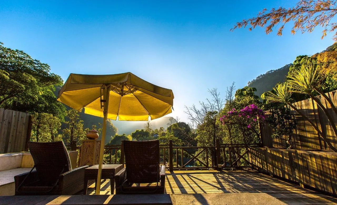 看火山泡温泉：北回归线上四季如春的腾冲特有的温暖