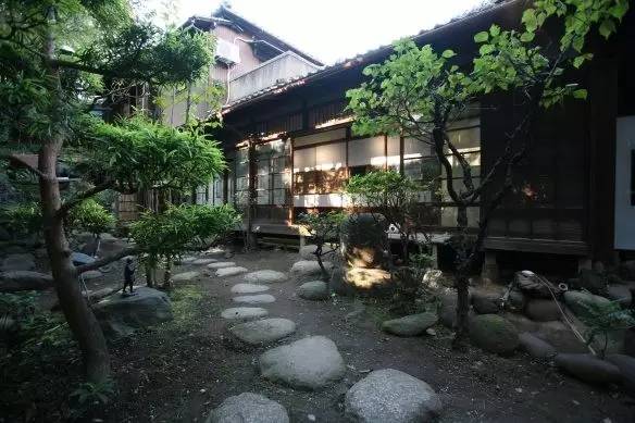 日本住哪里的民宿最方便便宜,几百块入住日本温馨民宿超划算