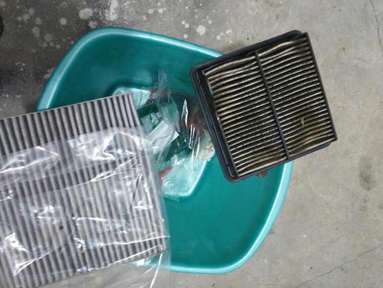 汽车有异味是甲醛,汽车有异味能修好吗