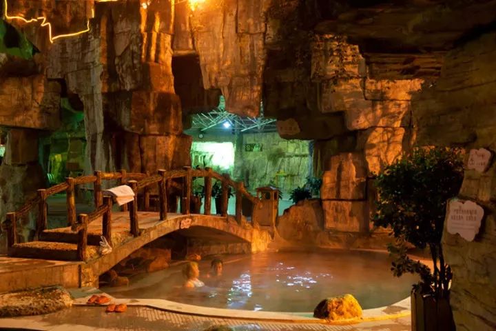 贵阳温泉推荐市区有哪些,贵阳周边最具人气的温泉