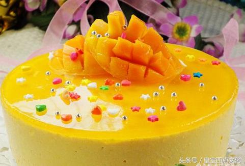 女生学做蛋糕好不好,专科学做蛋糕有前途吗