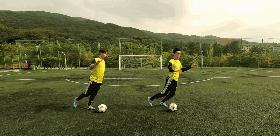 拿球背转身过人,实用一招背身拿球摆脱过人