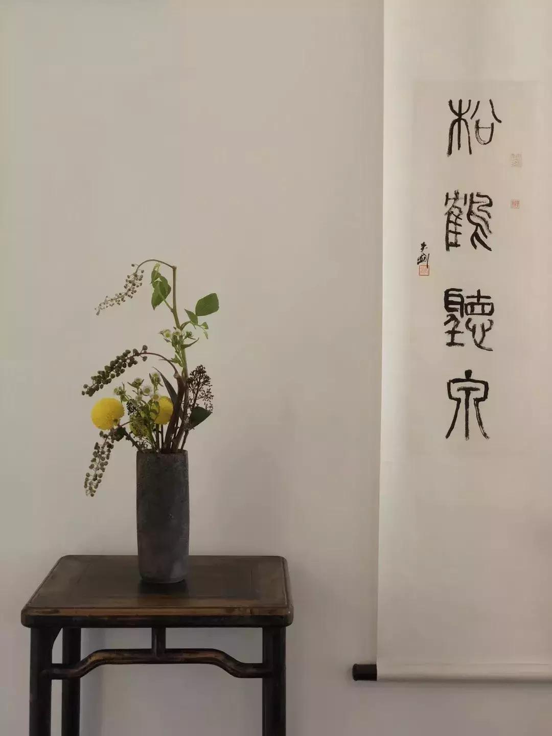 经典丨水深浪静，人贵声低！