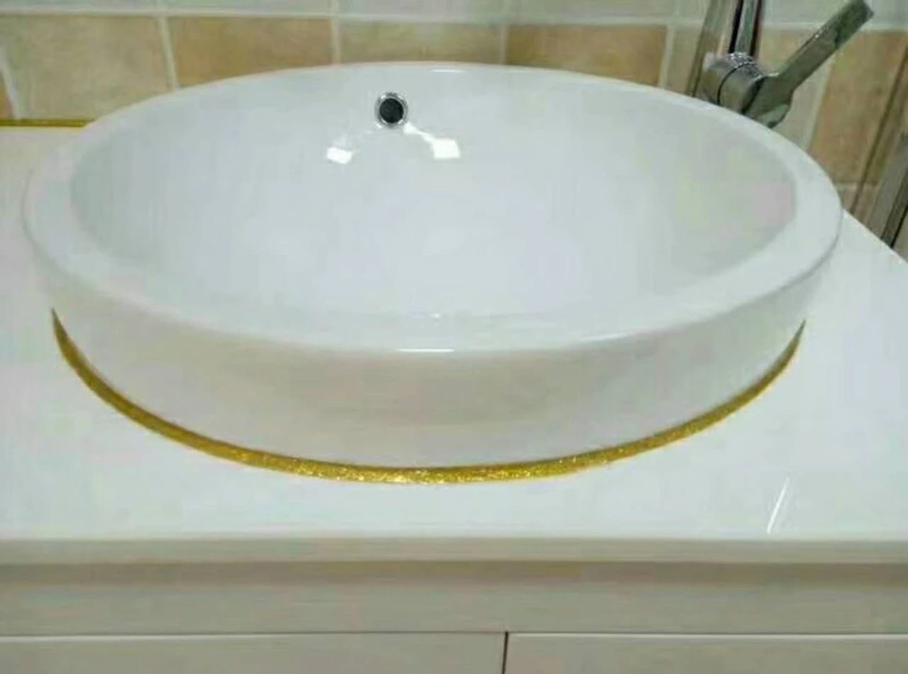 有没有不含甲醛的玻璃胶,有没有不长霉的玻璃胶