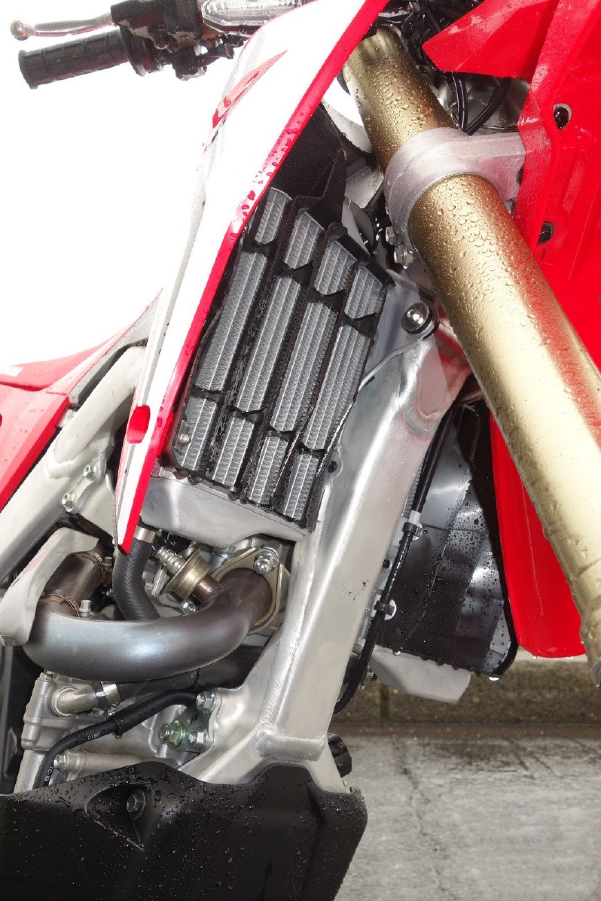 鏈敯crf450璇曢┚,鏈敯CRF450R娴嬭瘎