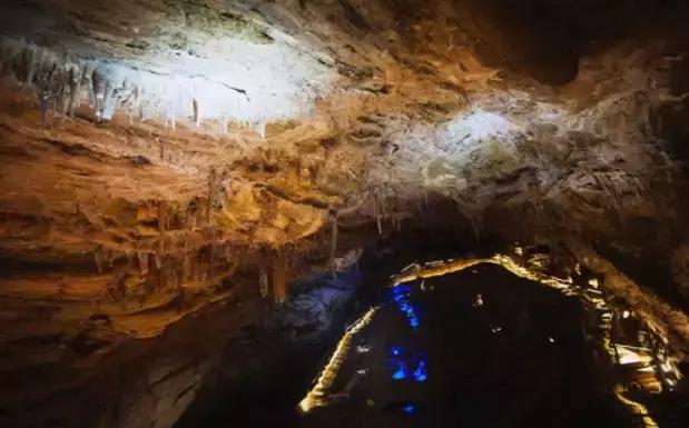 秋意浓，又到了泡温泉的好时节！南京汤山可真是个泡温泉的好地方