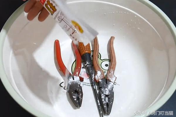 生锈的工具用醋泡有用吗,工具生锈用什么油泡最好