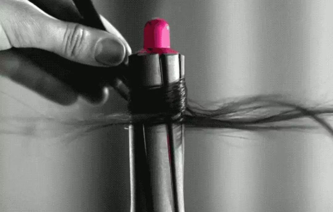 戴森卷发棒通用版和长发版如何选,戴森卷发棒和普通卷发棒哪个好用