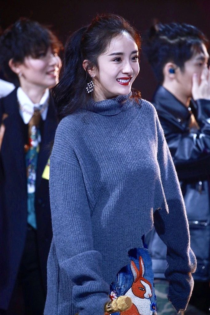 适合30-35岁穿的减龄毛衣,40-50岁洋气妈妈毛衣推荐内穿