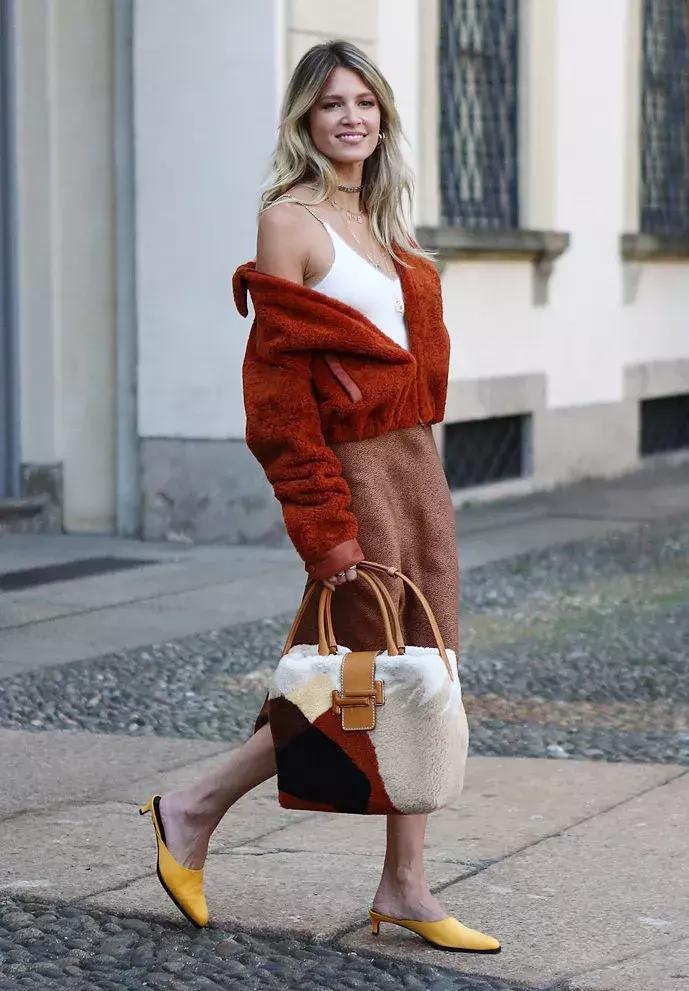 女人买名牌包的心理,女人买包完整版