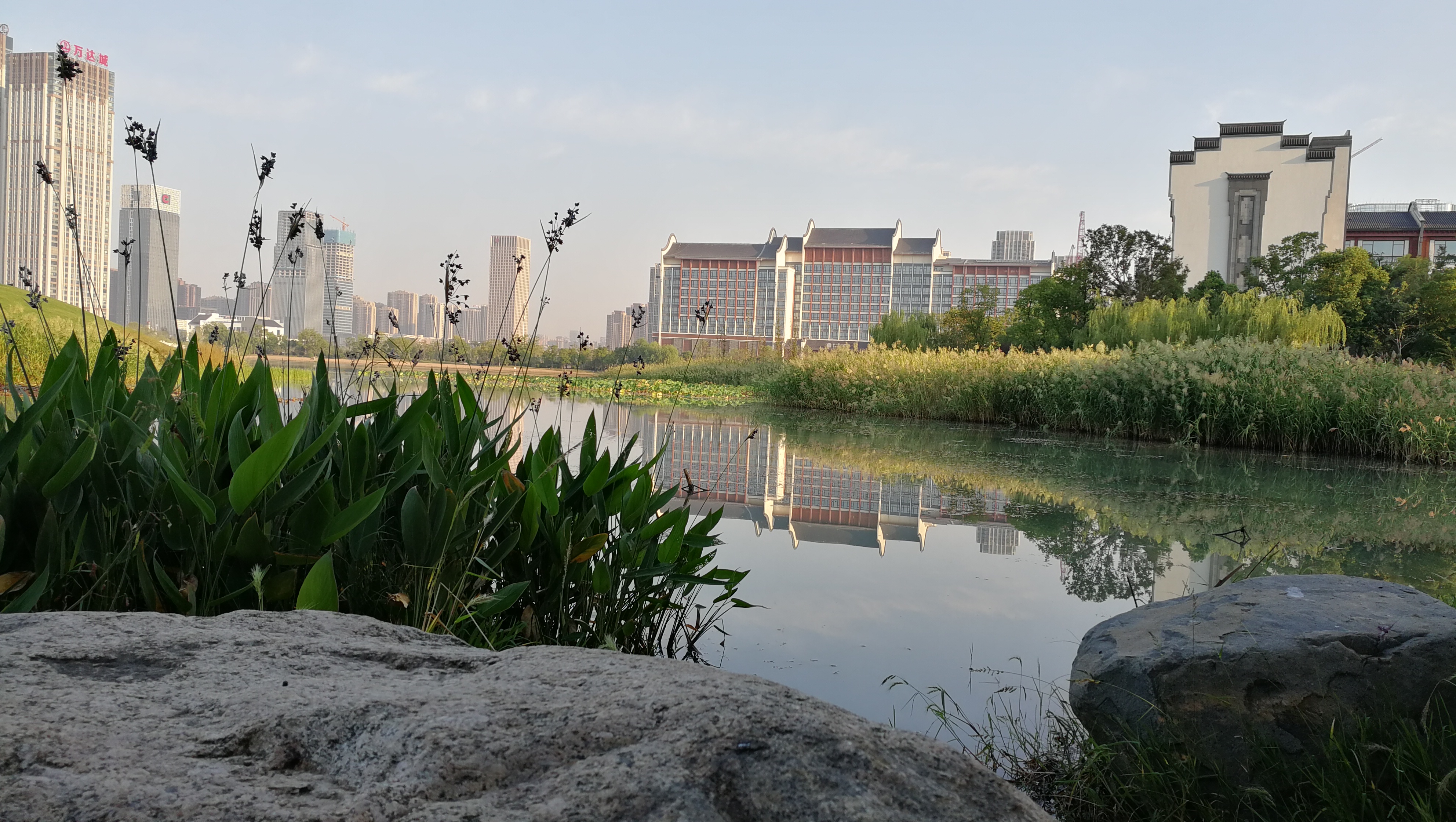 合肥万达广场天鹅湖空中游玩,合肥万达茂旅游攻略