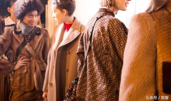 现在戴上Logo出门,也不怕别人说我土了