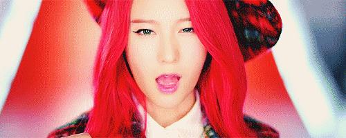 这个女明星，脸这么臭，话这么少，怎么还这么多人爱？