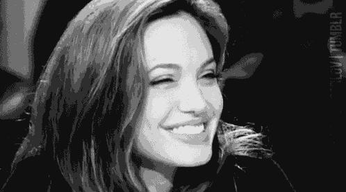 卡粉妆前怎么保湿教程,秋冬底妆起皮卡粉怎么办