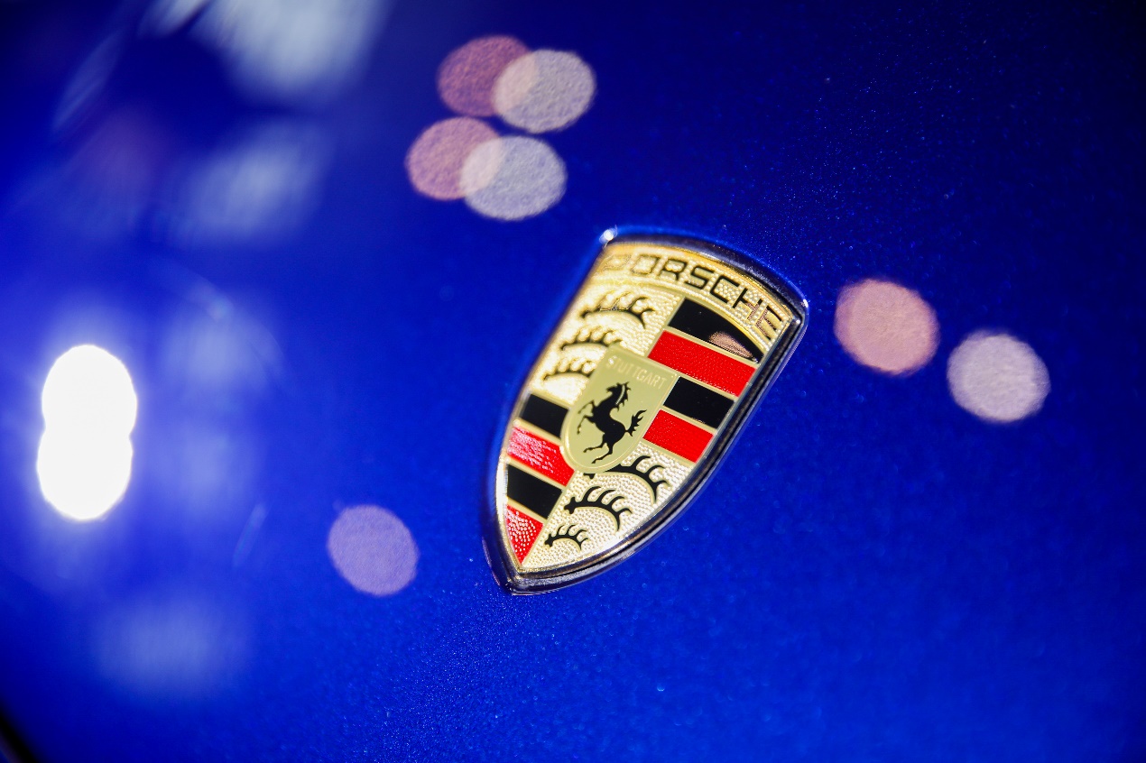 新款保时捷taycan实拍,保时捷taycan二手行情