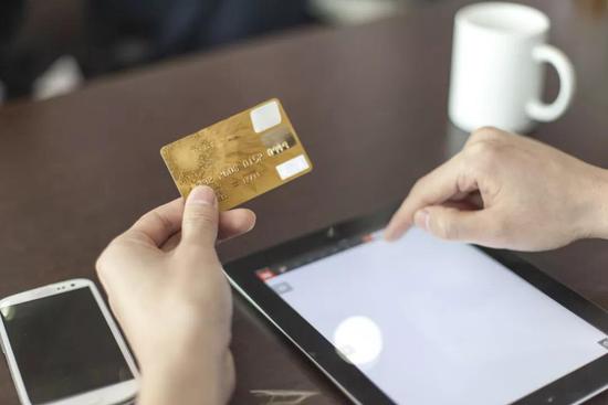 鏃ラ煩缇庡浠ｈ喘,浜鸿倝浠ｈ喘妗堜緥