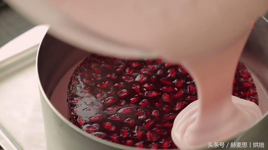 红丝绒咸奶油芝士蛋糕,漂亮又美味的红丝绒芝士蛋糕