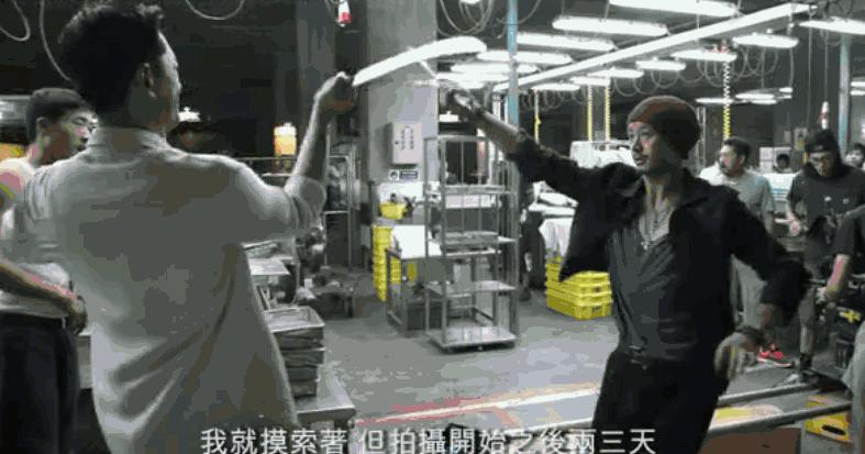 洪金宝对比李连杰谁地位高,洪金宝和李连杰哪个地位高