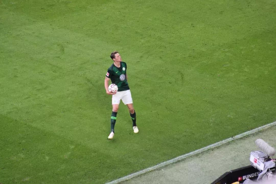 罗本传球失误拜仁失冠,罗本最后一场拜仁比赛