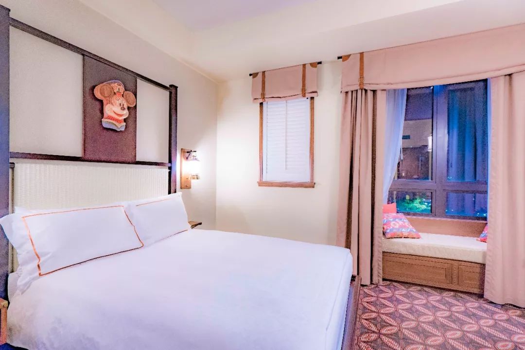 小小布历险记,香港迪士尼小小世界游记