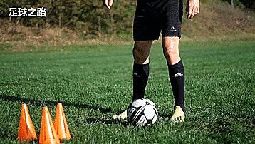 足球基本技术动作要领讲解,足球怎样100%假动作骗过敌人