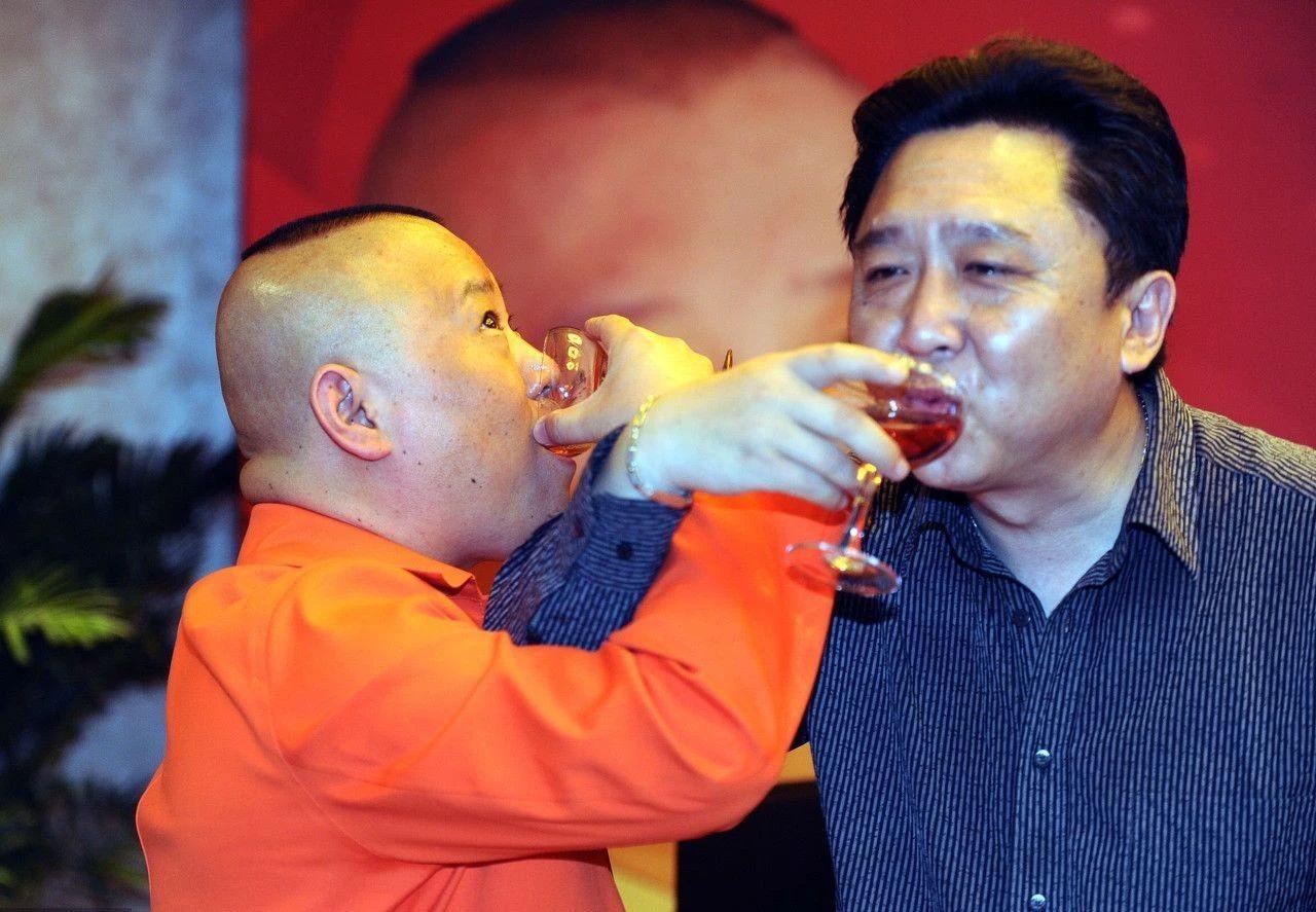 于谦相声背后的故事,于谦为什么能在相声界独善其身