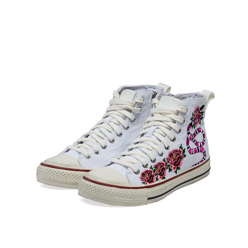 真正的潮人穿什么鞋,韩国潮人穿什么运动鞋