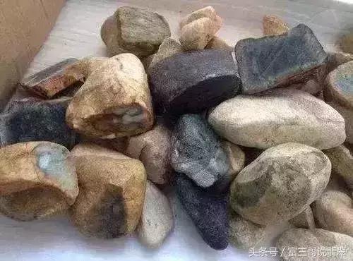 直播卖翡翠付了款被拉黑,直播卖翡翠故意要卖却不卖