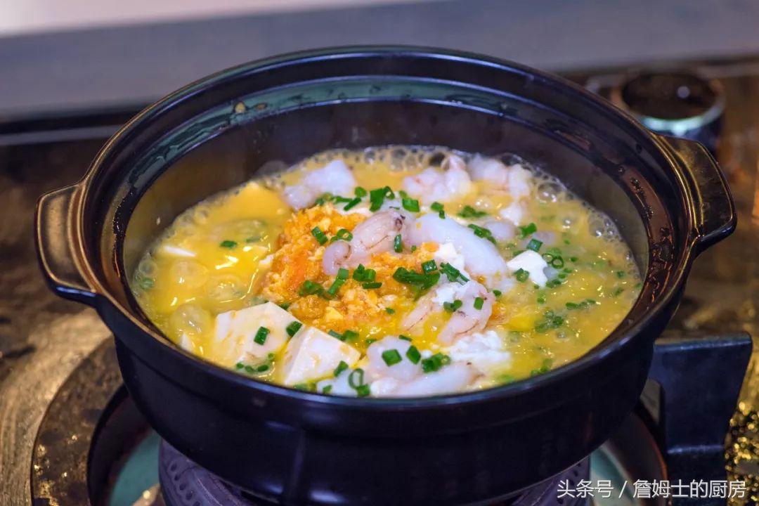 5分钟教你做蟹黄豆腐煲,没有蟹黄的蟹黄炒饭