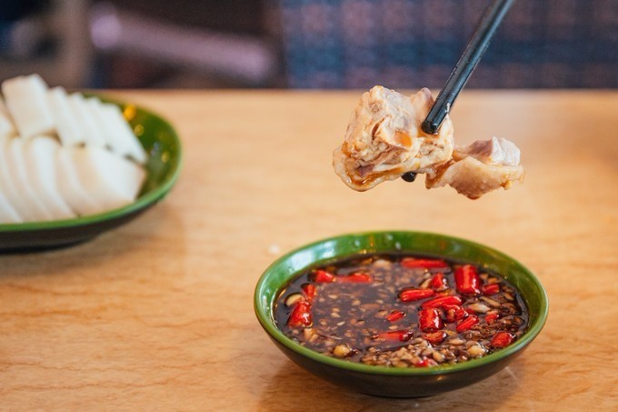 带你到三亚感受不一样的美食美景,三亚旅游必吃的美食清单大全