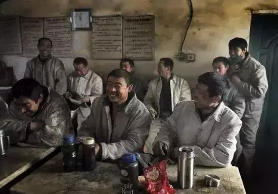 水泥出厂价格多少一吨现在,巨型水泥多少钱一吨