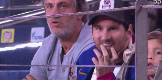 B罗“睡罗汉”式救球,梅西乐开了花,苏亚雷斯一脸懵逼!