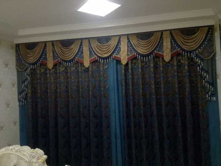 家里装修最不该省钱的就是窗帘,房子装修客厅窗帘