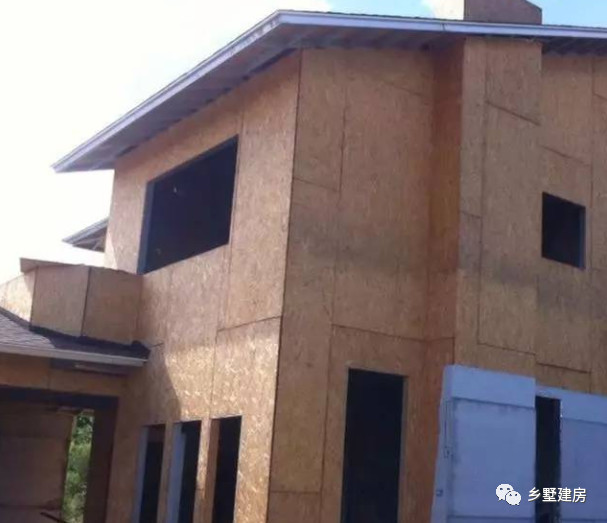 轻钢别墅是怎么建起来的,农村小伙花300万建1000平别墅