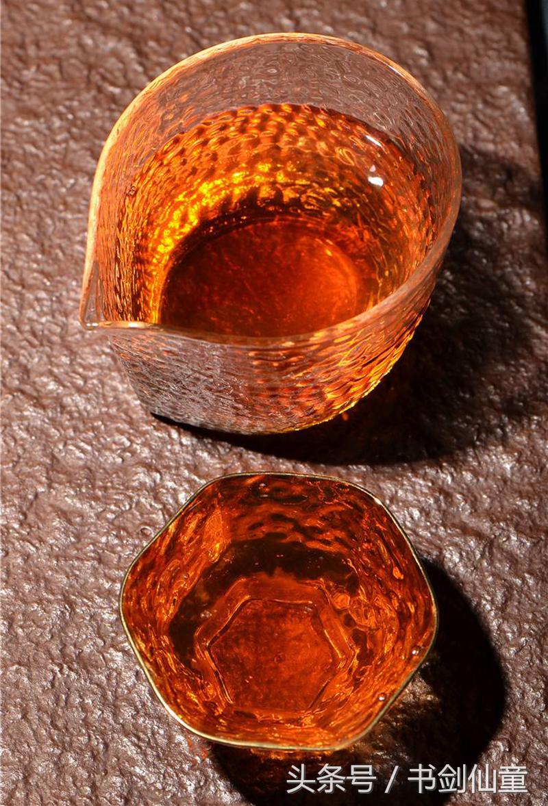 下关特级沱茶烟熏味,下关2017特制沱茶测评