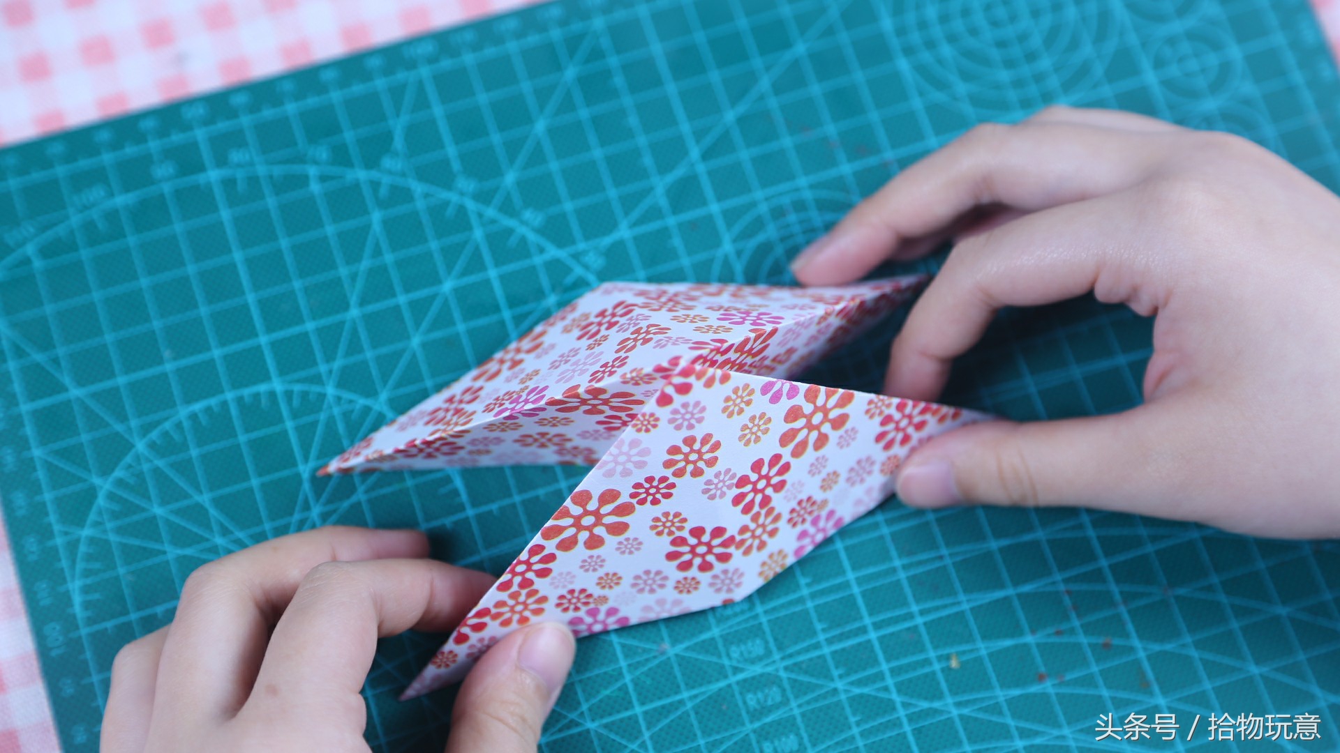 纸鹤怎么折简单漂亮还会飞,折好看的纸鹤