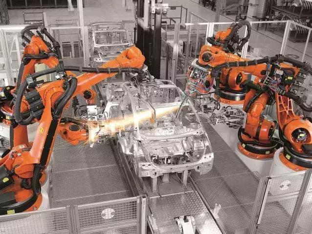 让120年库卡越来越“酷”的秘密是什么？