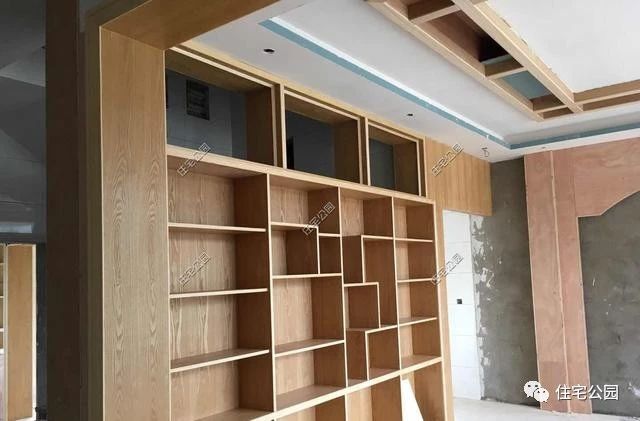 农村自建房三层小别墅真实视频,2022年河南自建房包工280一平贵吗