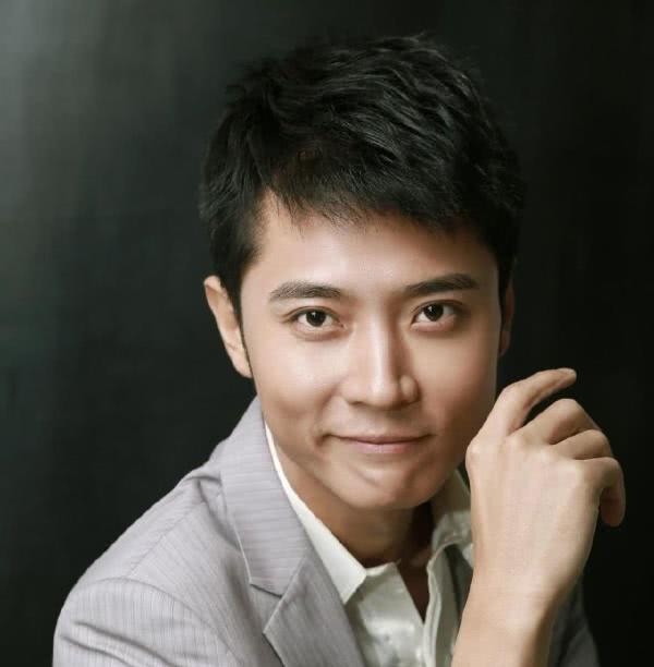 张丹峰年轻时视频,张丹峰年轻时的视频